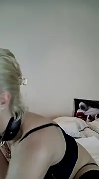 Snapshot of AureliaDoux chatting on 9, 3, 2025 AureliaDoux online show from 9, 3, 2025