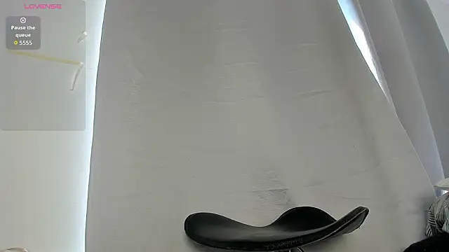 caroline tovar online show from 31, 1, 2026