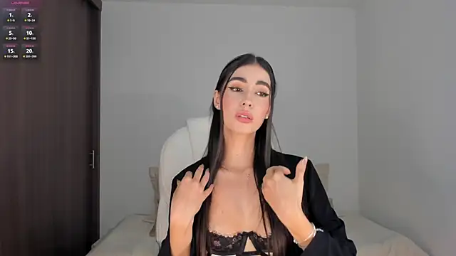 Snapshot of RebeccaBaxter chatting on 12, 3, 2025 RebeccaBaxter online show from 12, 3, 2025