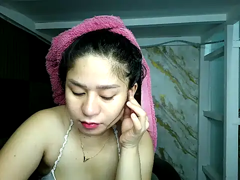 Mia 2022 online show from 3, 12, 2025