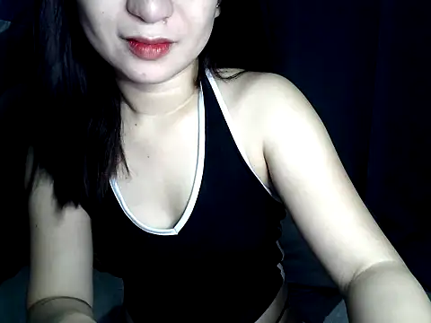 Snapshot of Mia_2022 chatting on 19, 5, 2026 Mia 2022 online show from 19, 5, 2026