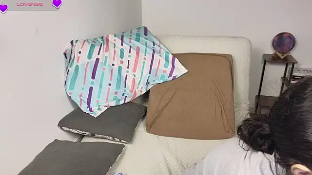 blue  moon  online show from 4, 2, 2026