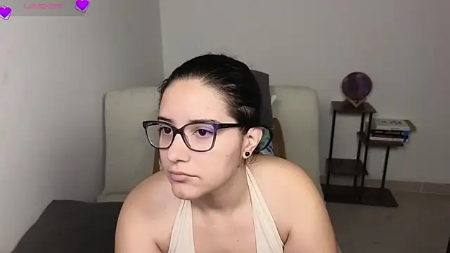 Snapshot of blue__moon_ chatting on 5, 5, 2026 blue moon online show from 5, 5, 2026