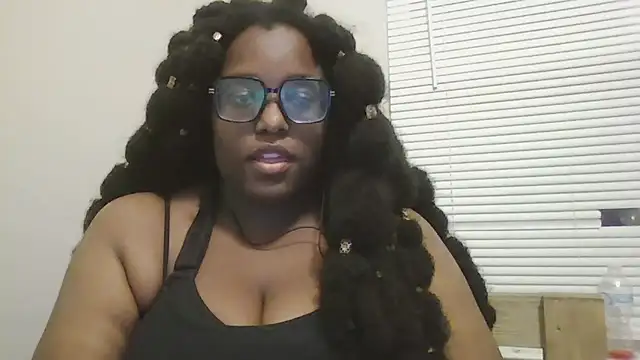 Snapshot of MissCC99 chatting on 30, 11, 2025 MissCC99 online show from 30, 11, 2025