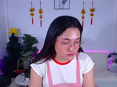 Snapshot of plysaithailand chatting on 21, 4, 2026 plysaithailand online show from 21, 4, 2026