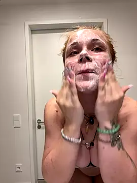 Snapshot of PennyPrincess chatting on 1, 10, 2025 PennyPrincess online show from 1, 10, 2025