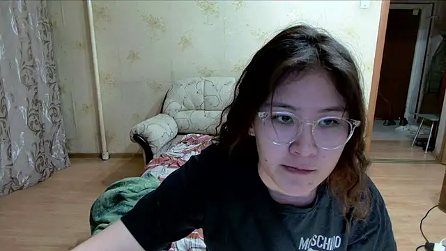 Snapshot of Riz_girl chatting on 9, 3, 2026 Riz girl online show from 9, 3, 2026