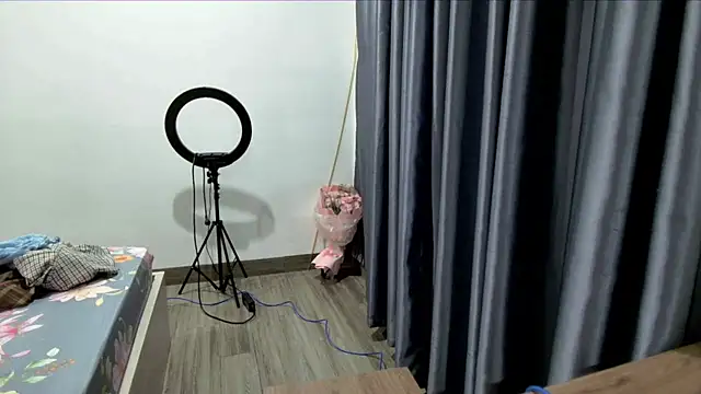 Snapshot of Riz_girl chatting on 3, 7, 2026 Riz girl online show from 3, 7, 2026