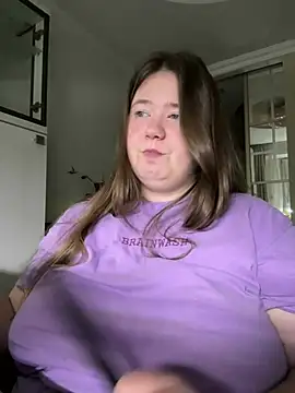 Snapshot of remirann_ chatting on 2, 1, 2025 remirann  online show from 2, 1, 2025