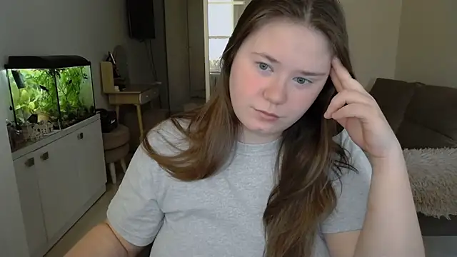 Snapshot of remirann_ chatting on 15, 1, 2025 remirann  online show from 15, 1, 2025