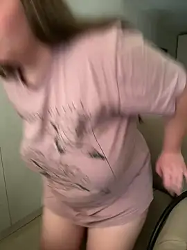 Snapshot of remirann_ chatting on 12, 3, 2025 remirann  online show from 12, 3, 2025