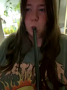 Snapshot of remirann_ chatting on 22, 9, 2025 remirann  online show from 22, 9, 2025