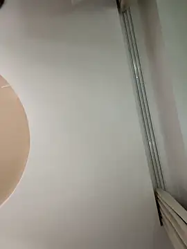 Snapshot of remirann_ chatting on 25, 9, 2025 remirann  online show from 25, 9, 2025