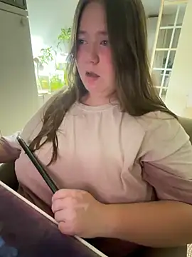 Snapshot of remirann_ chatting on 19, 10, 2025 remirann  online show from 19, 10, 2025