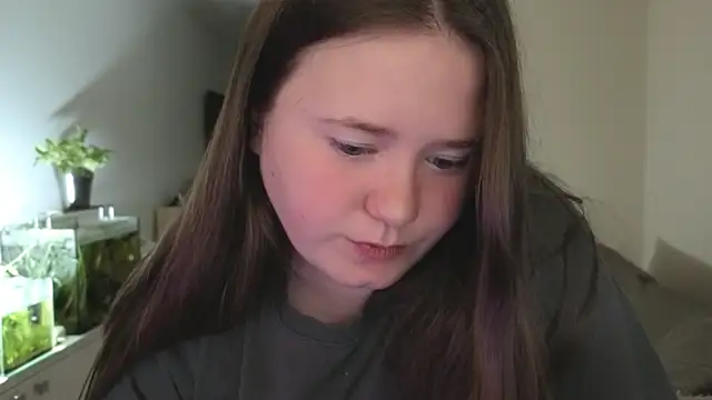 Snapshot of remirann_ chatting on 9, 5, 2026 remirann online show from 9, 5, 2026
