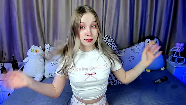Snapshot of LilyStarlight chatting on 12, 12, 2024 LilyStarlight online show from 12, 12, 2024