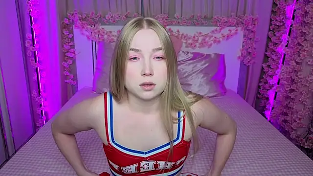 Snapshot of LilyStarlight chatting on 16, 6, 2026 LilyStarlight online show from 16, 6, 2026