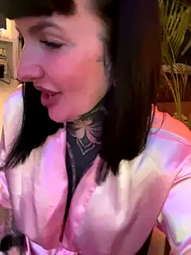 Snapshot of InkedBiitch chatting on 3, 12, 2024 InkedBiitch online show from 3, 12, 2024