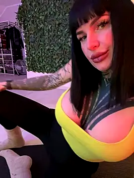 Snapshot of InkedBiitch chatting on 5, 12, 2024 InkedBiitch online show from 5, 12, 2024