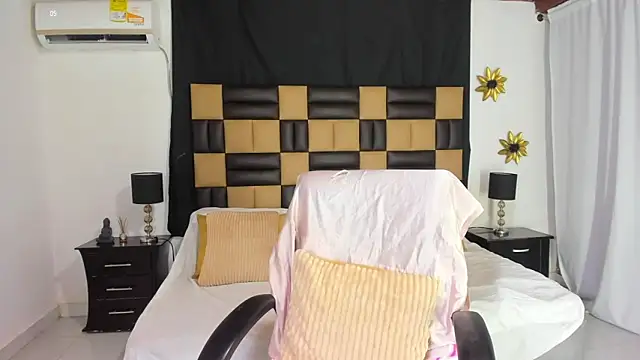 Snapshot of BarbieKano chatting on 20, 11, 2025 BarbieKano online show from 20, 11, 2025