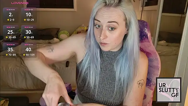Snapshot of ursluttygf chatting on 3, 7, 2026 ursluttygf online show from 3, 7, 2026
