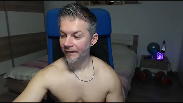 RobbyShawz online show from 5, 3, 2025