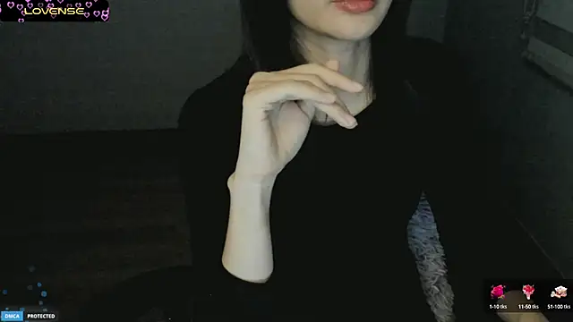 Ayase momo online show from 17, 3, 2025