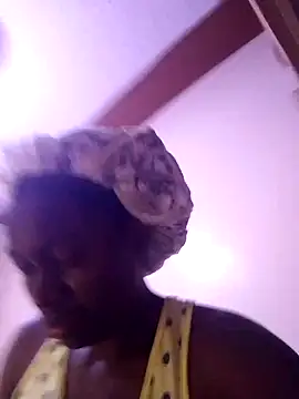 Snapshot of _cutemelania chatting on 5, 1, 2025 cutemelania online show from 5, 1, 2025