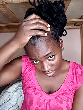 Snapshot of _cutemelania chatting on 8, 3, 2025 cutemelania online show from 8, 3, 2025