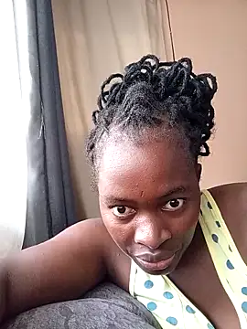 Snapshot of _cutemelania chatting on 13, 3, 2025 cutemelania online show from 13, 3, 2025