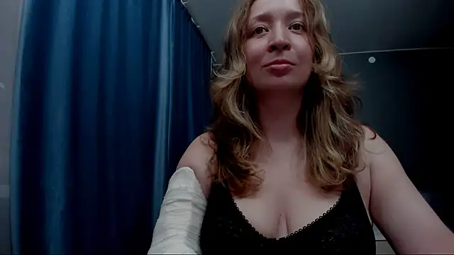 Snapshot of Eva_Rikchter chatting on 30, 6, 2026 Eva Rikchter online show from 30, 6, 2026