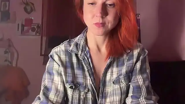 Nikky Divine online show from 5, 12, 2025