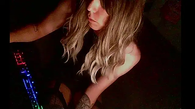 crystalxh online show from 7, 10, 2025