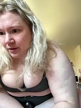 PiggyRose online show from 18, 4, 2026