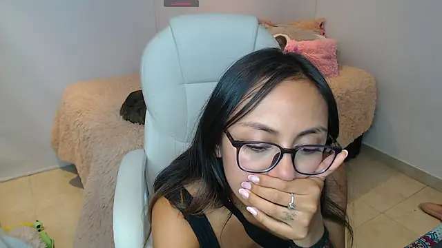 Snapshot of Gabi_morales chatting on 6, 12, 2024 Gabi morales online show from 6, 12, 2024