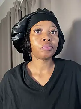 Snapshot of cherrybabe76 chatting on 17, 3, 2025 cherrybabe76 online show from 17, 3, 2025