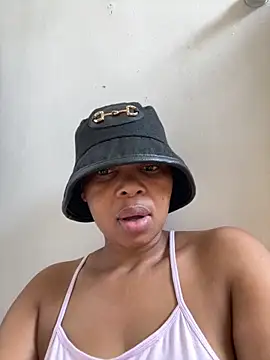 Snapshot of cherrybabe76 chatting on 16, 10, 2025 cherrybabe76 online show from 16, 10, 2025