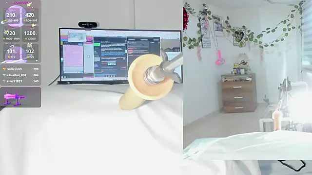 sofi velez online show from 14, 12, 2025