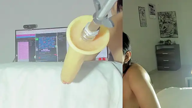 Snapshot of sofi_velez chatting on 3, 6, 2026 sofi velez online show from 3, 6, 2026