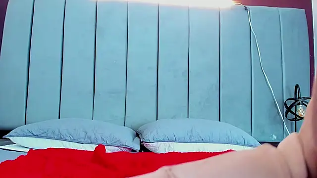 Snapshot of moxa_hot chatting on 26, 12, 2024 moxa hot online show from 26, 12, 2024