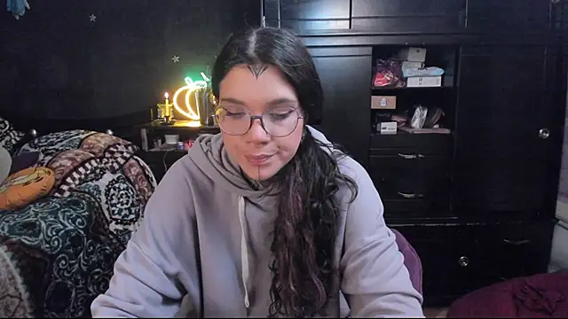 Lilmarieee online show from 14, 2, 2025