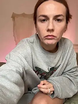 Snapshot of BritneyHall chatting on 3, 3, 2026 BritneyHall online show from 3, 3, 2026