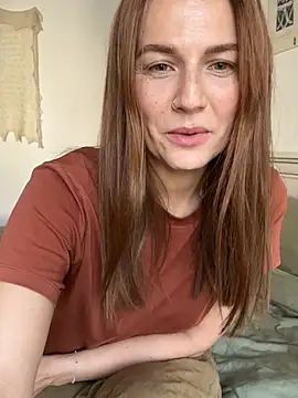 Snapshot of BritneyHall chatting on 2, 4, 2026 BritneyHall online show from 2, 4, 2026