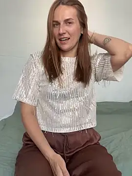 Snapshot of BritneyHall chatting on 13, 4, 2026 BritneyHall online show from 13, 4, 2026