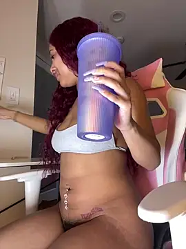 Snapshot of goddessxdreaxo chatting on 6, 12, 2024 goddessxdreaxo online show from 6, 12, 2024