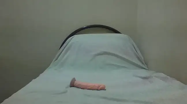 Snapshot of Annerae chatting on 8, 2, 2025 Annerae online show from 8, 2, 2025