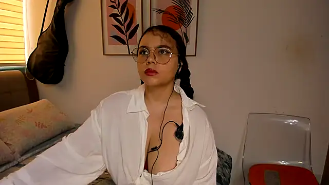 Snapshot of Ash_milk chatting on 19, 4, 2026 Ash milk online show from 19, 4, 2026