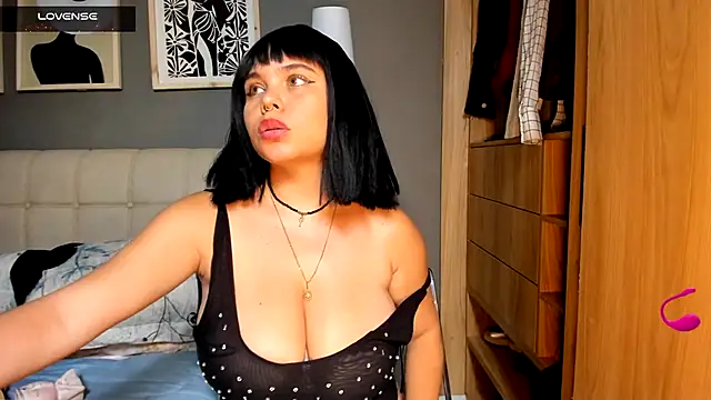 Snapshot of Ash_milk chatting on 15, 6, 2026 Ash milk online show from 15, 6, 2026