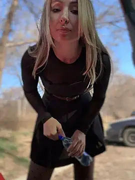 YOUR-KARINA online show from 18, 3, 2025