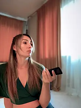 YOUR-KARINA online show from 3, 11, 2025